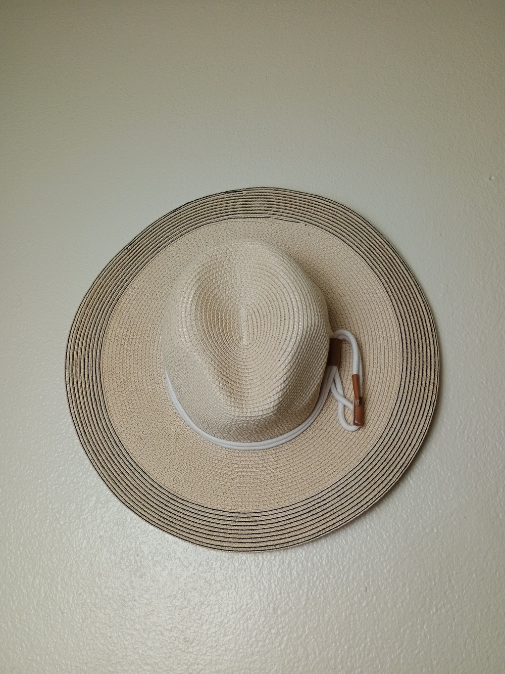 Neutral Straw Sun Hat with Chin Strap - Cruise Summer Vacation